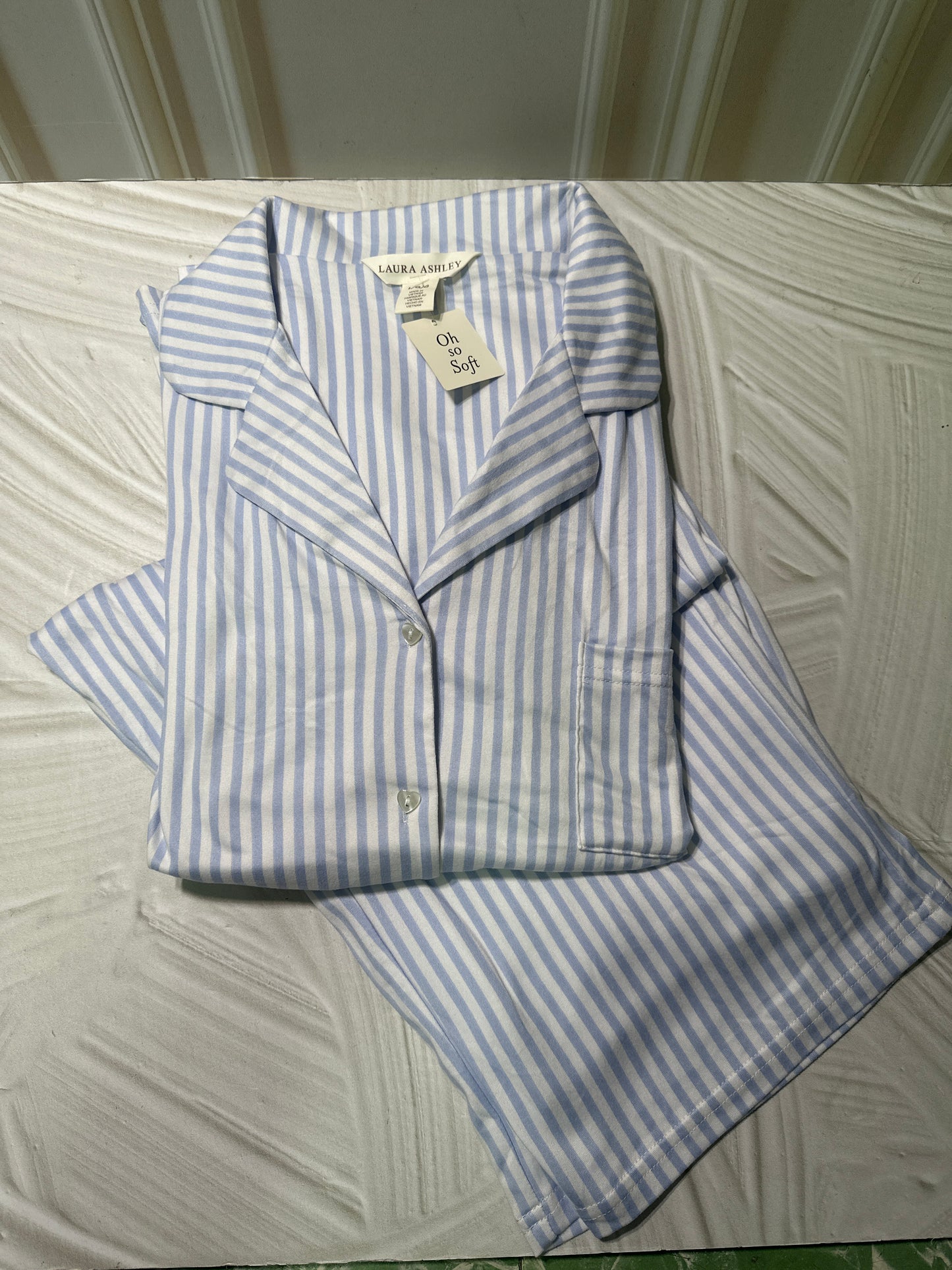 Pijama Rayada Celeste y Blanco