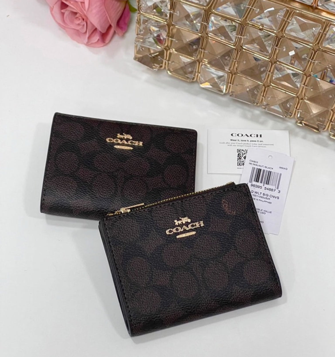 Coach Bifold Wallet 🎀
