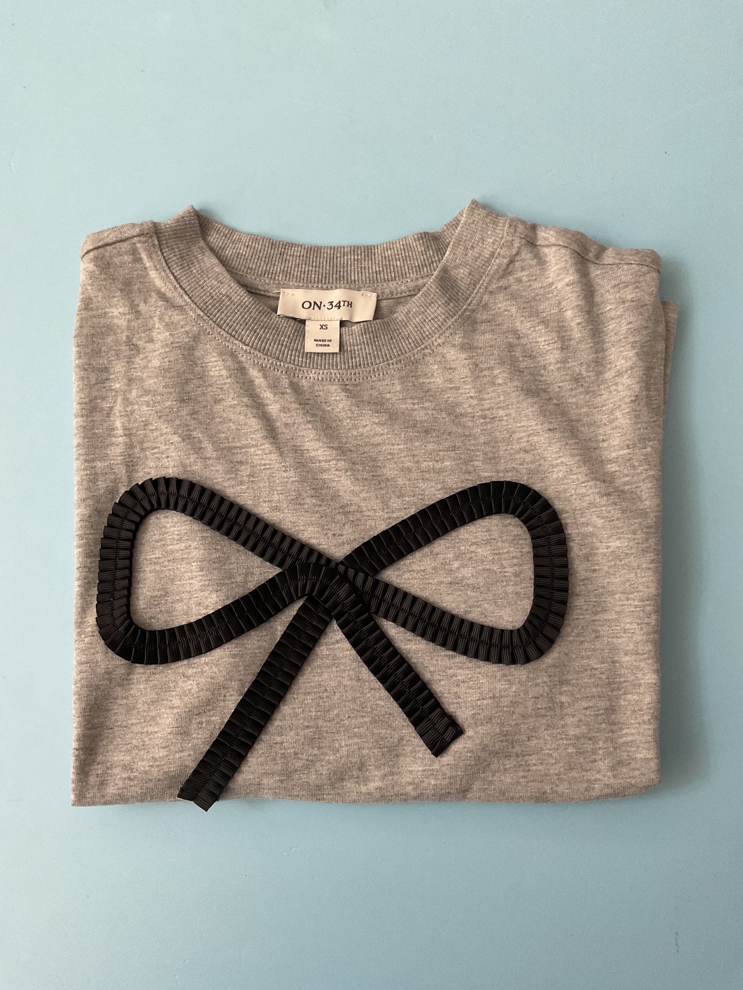 Camisa Gris Bow 🎀