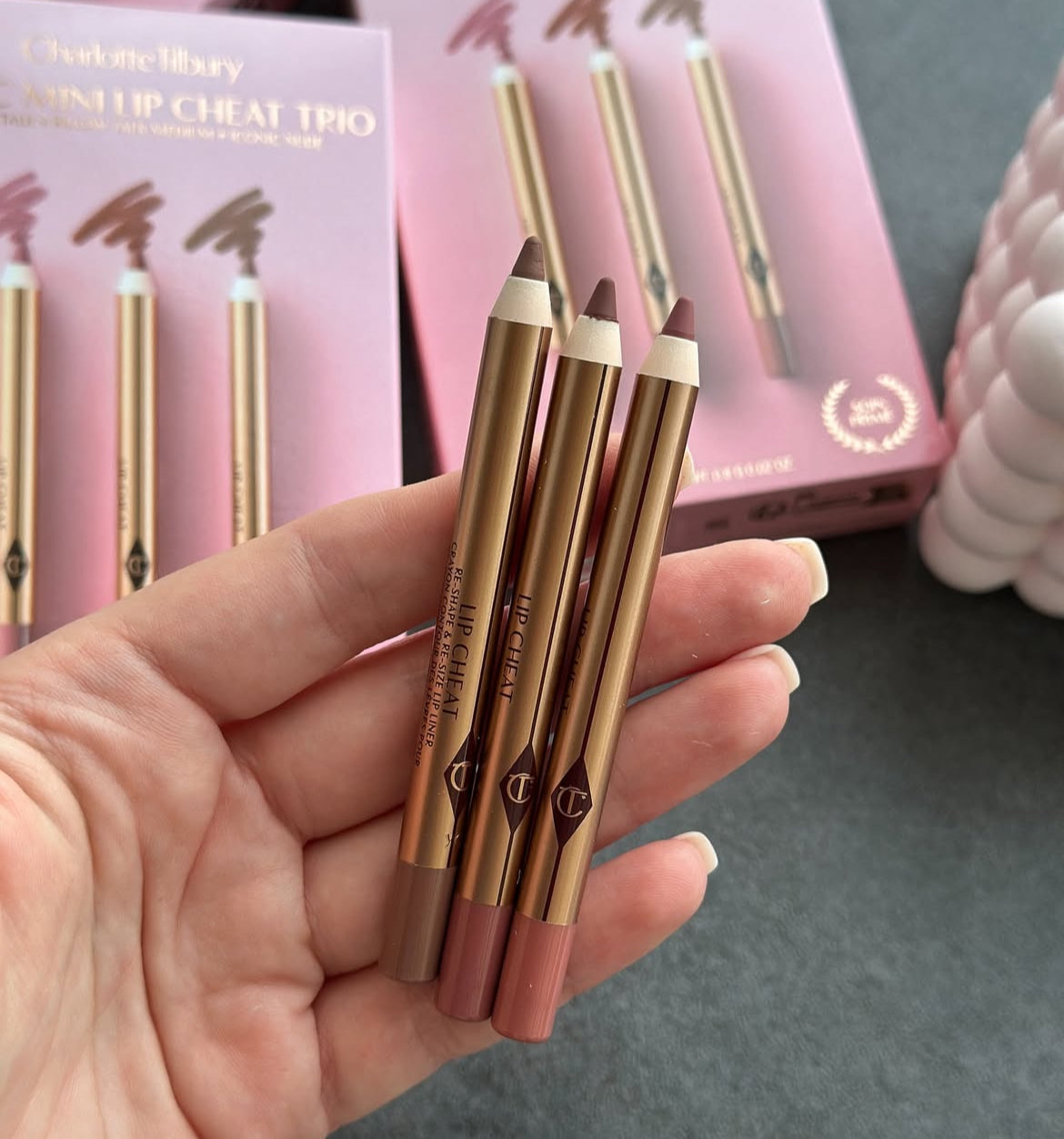 Charlotte Tilbury✨🎀 Mini Iconic Lip Cheat Lip Liner Trio