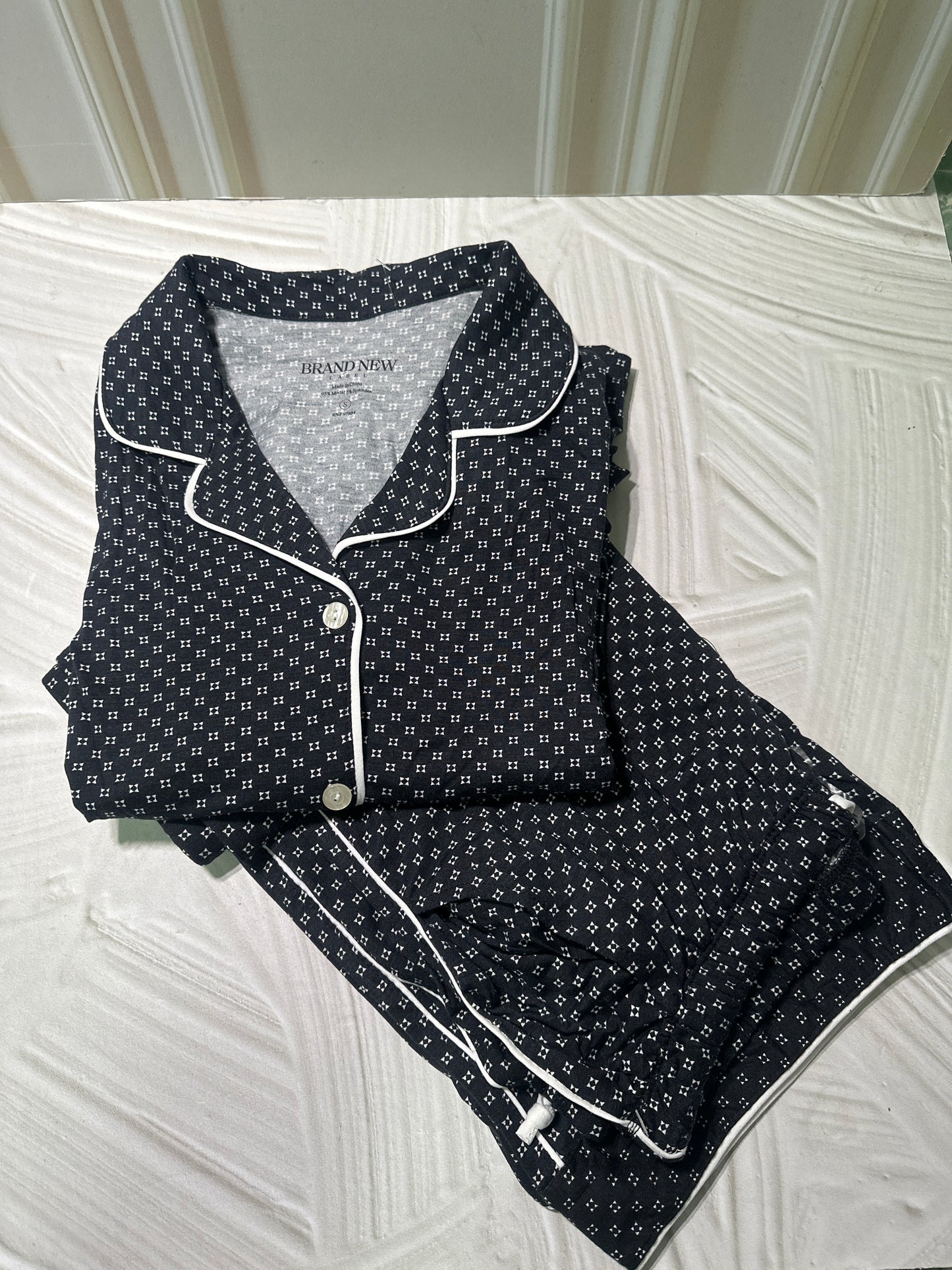 Pijama Negra y Blanco