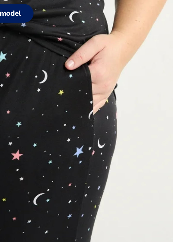 Pijama de Estrellas y Lunas