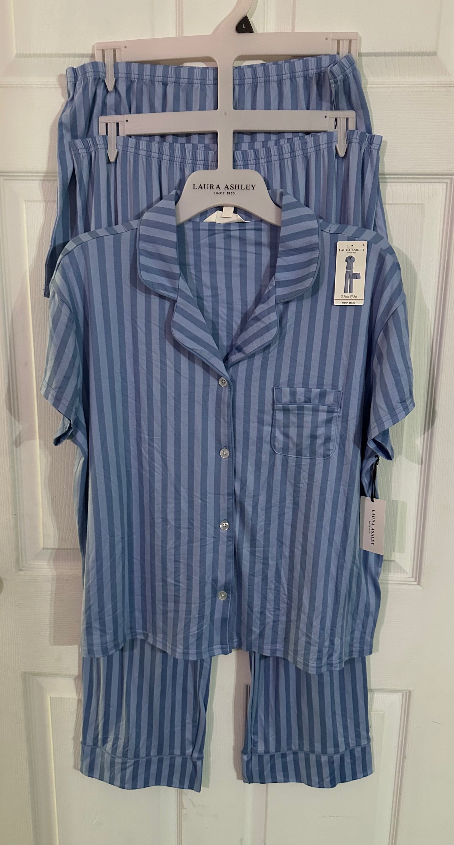 Pijama de 3 Piezas Celeste Rayas
