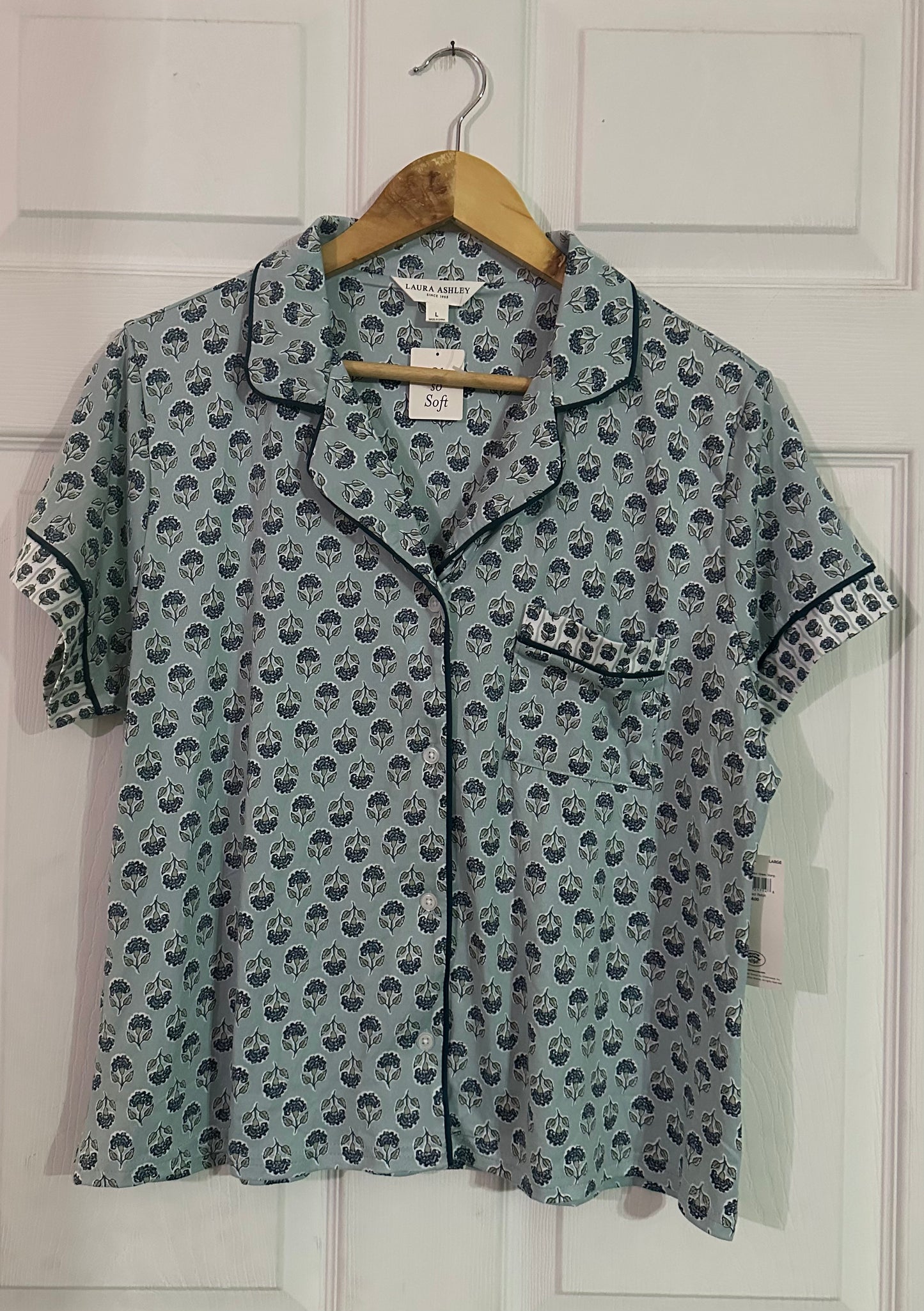 Pijama de Short Verde Con Flores Laura Ashley