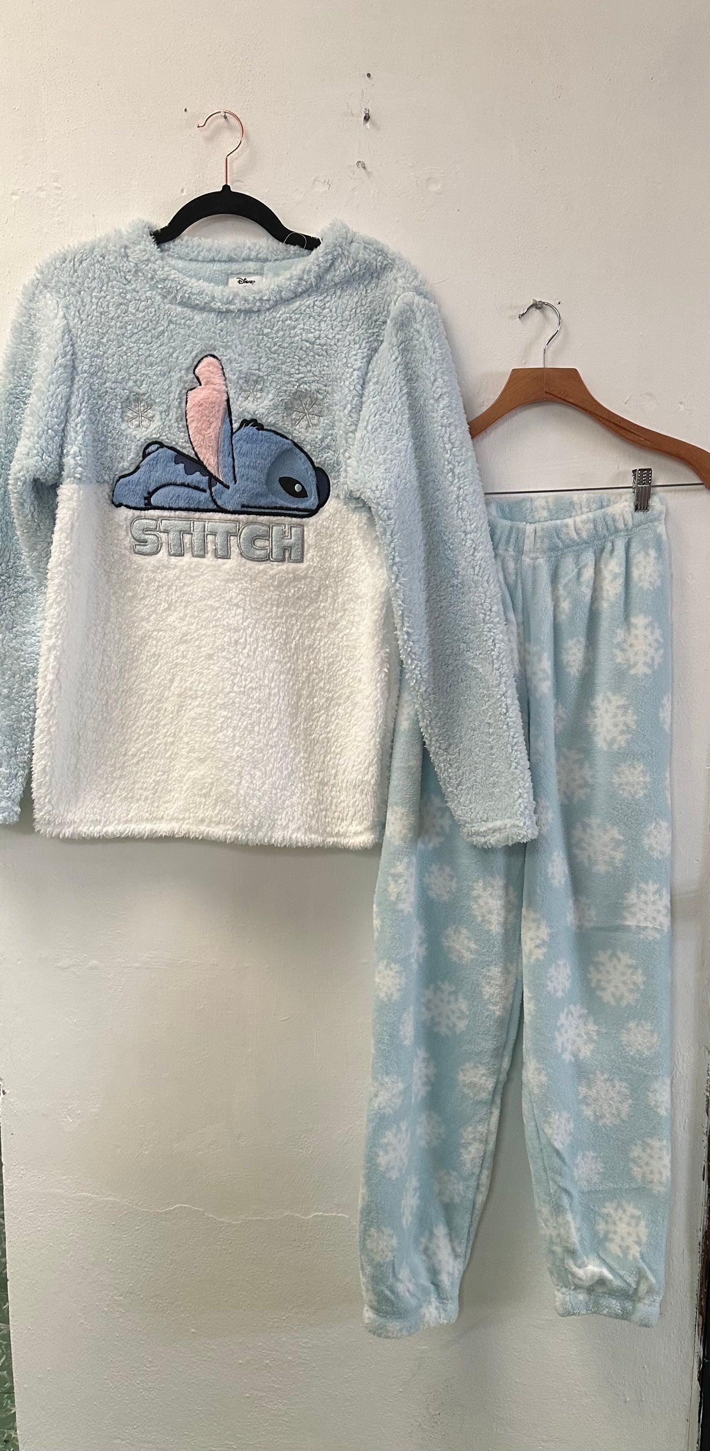 Pijama de Stitch Caliente