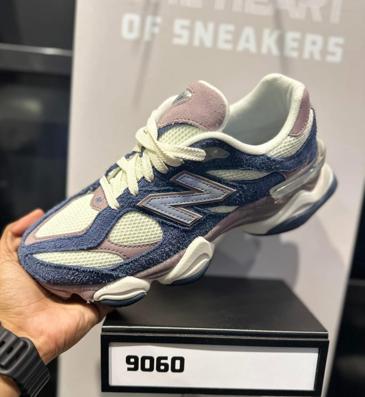New Balance 9060
