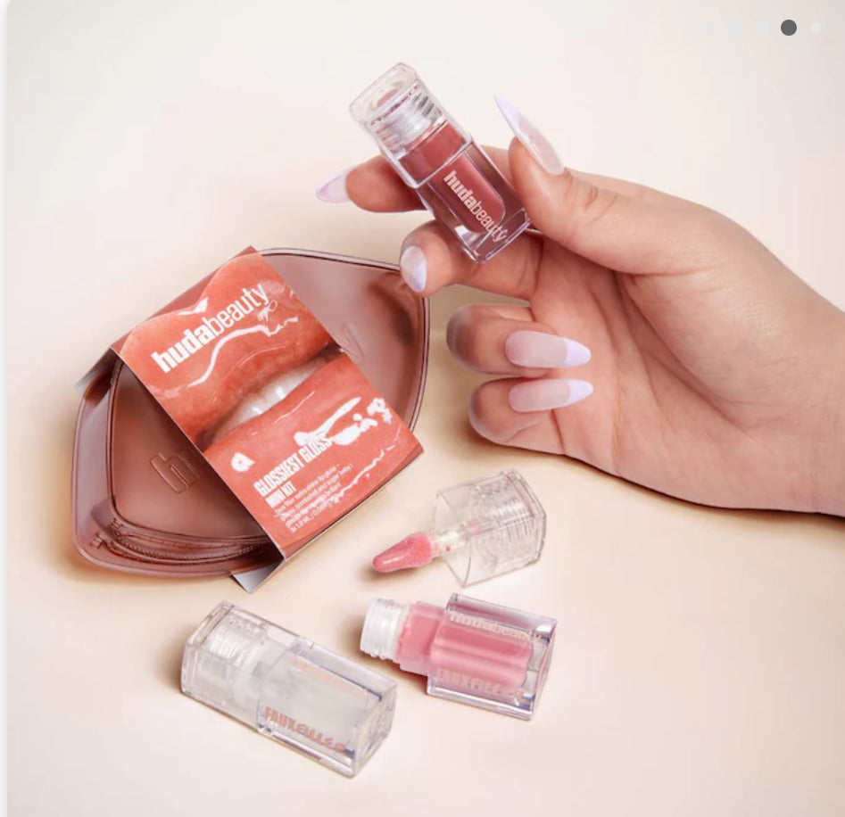 HUDA BEAUTY
Mini Glossiest Lip Gloss Set
