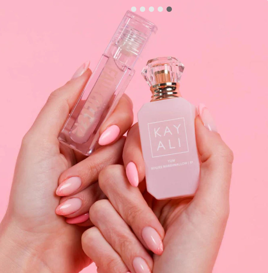 KAYALI
YUMMY KISS SET