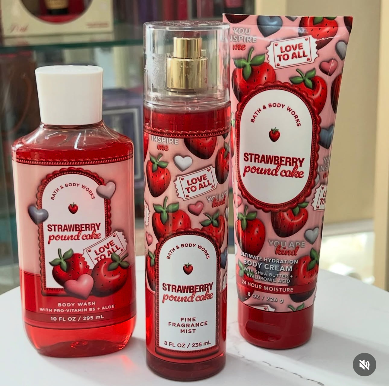 Set Bath&BodyWorks Strawberry Poundcake 3pcs