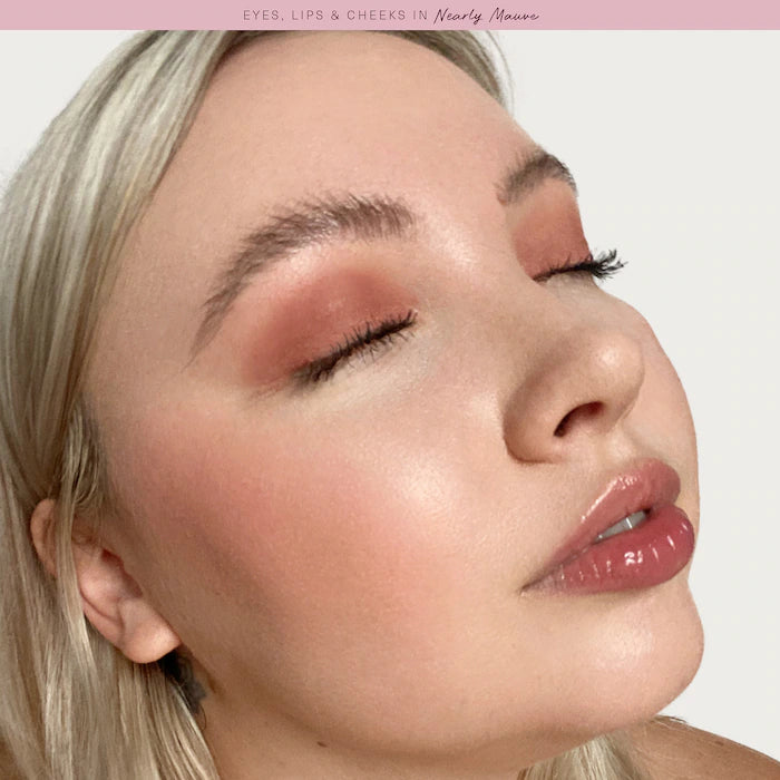 ✨Rare Beauty✨ Stay Vulnerable Melting Blush