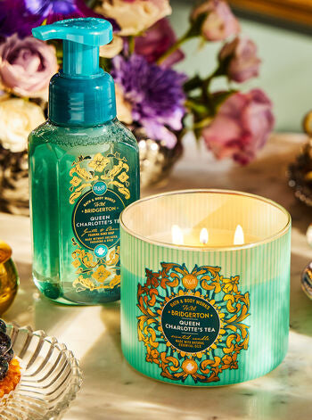 ✨Bath&BodyWorks Queen Charlotte’s Tea Vela 3 Mechas✨ 🐝BRIDGERTON🐝