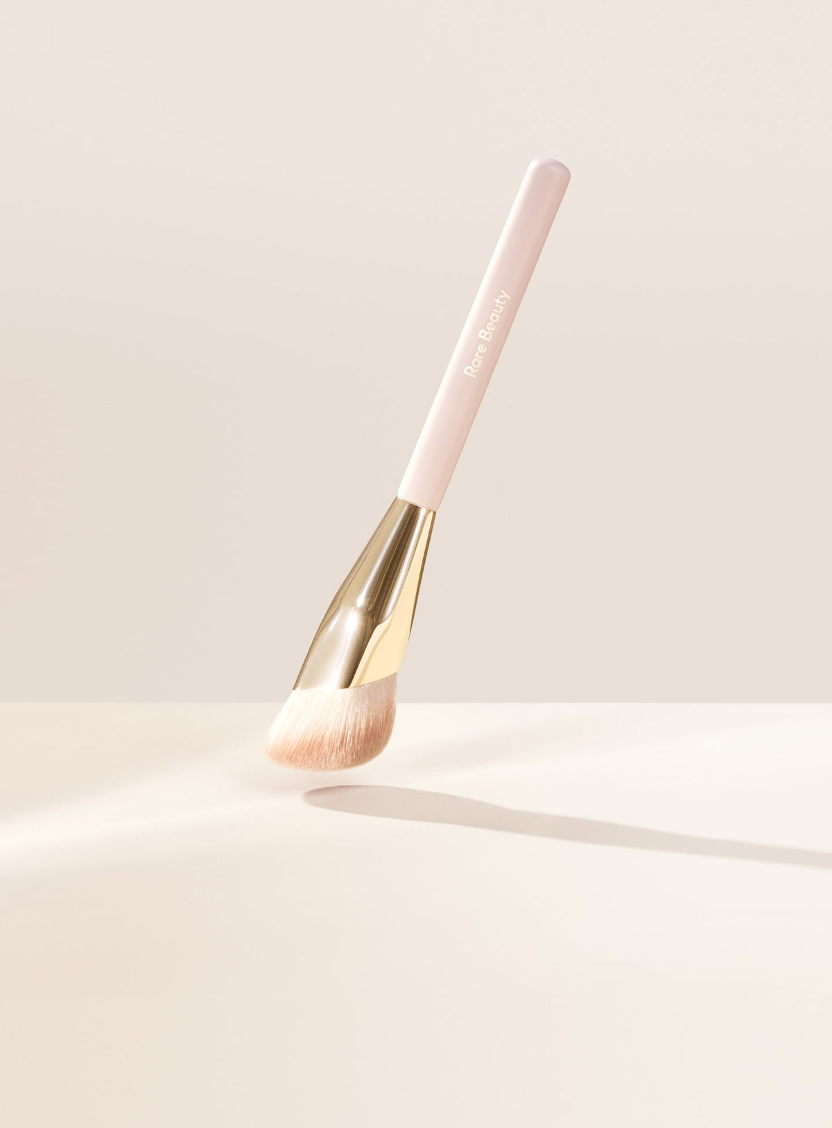 Rare Beauty by Selena Gomez Liquid Touch Foundation Brush