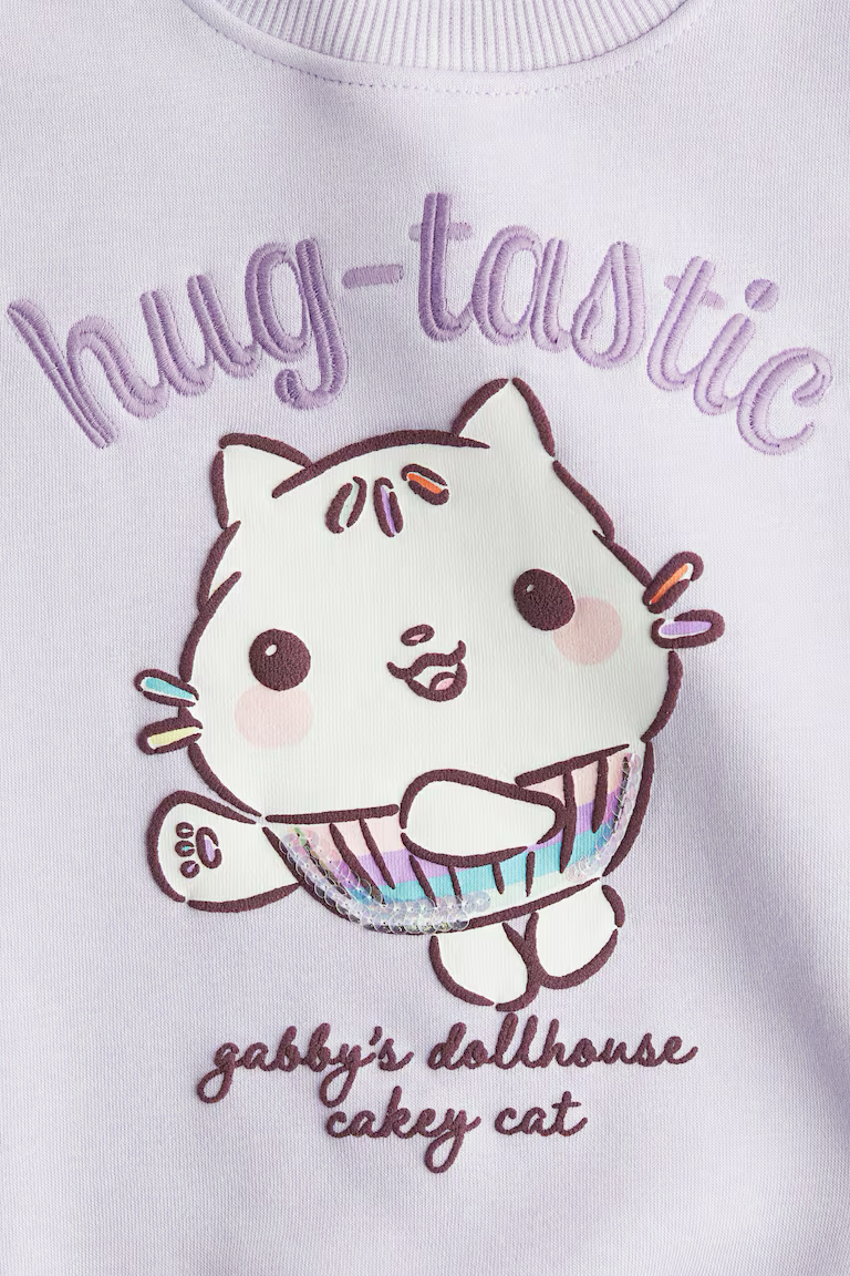 HM GABBYS DOLLHOUSE SWEATSHIRT