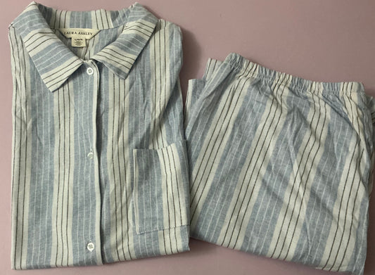 Pijama Laura Ashley rayada