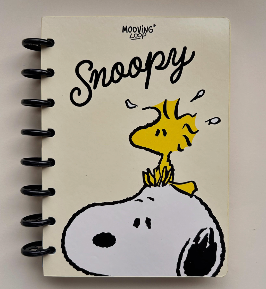 Cuaderno con sistema de discos de Snoopy
