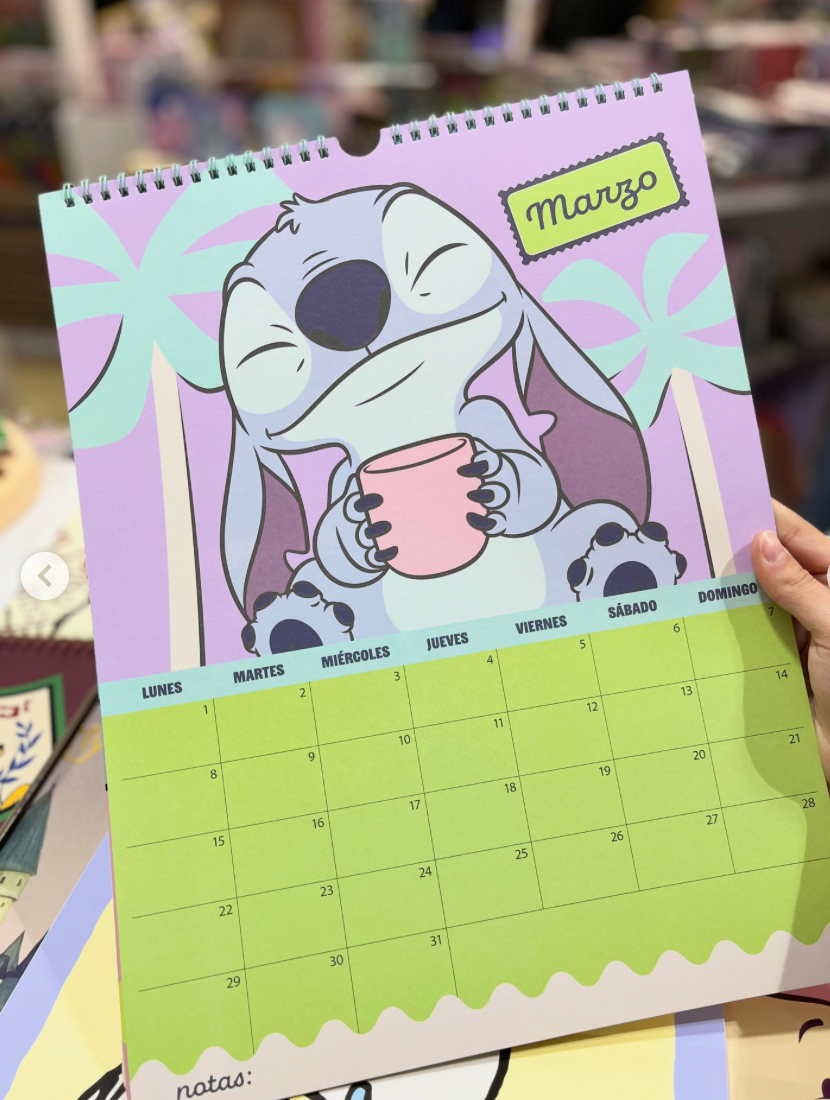 Calendario de Pared 2027 Stitch