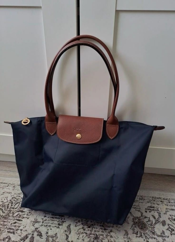 Longchamp Le Pliage Navy Tote M
