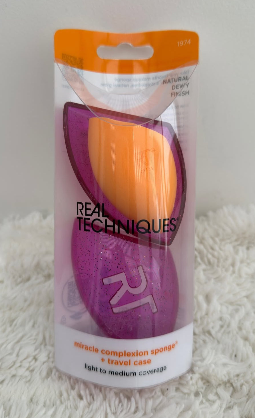 Real Techniques Sponge + Travel Case