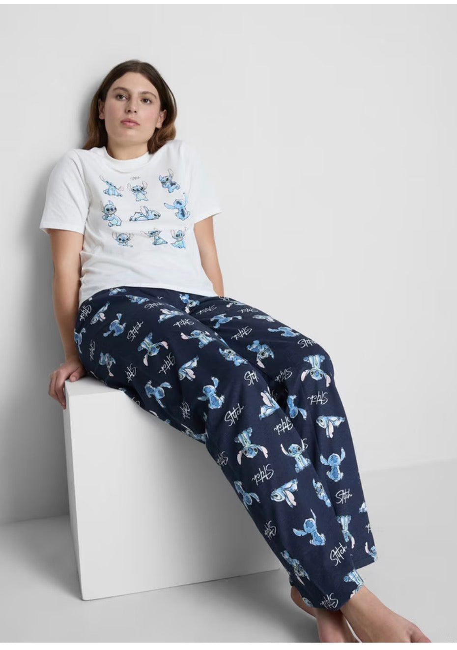 Pijama de Stitch Blanca y Azul