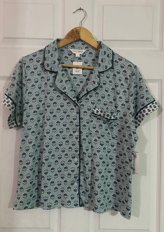 Pijama de Short Verde Con Flores Laura Ashley