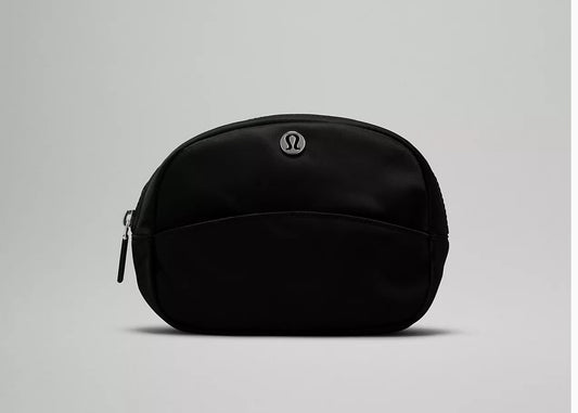City Essentials Pouch
Mini Lululemon