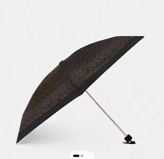 Sombrilla Coach