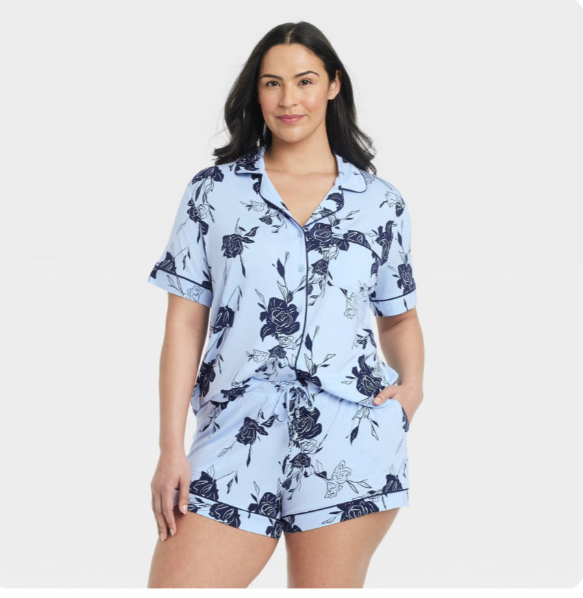 Pijama celeste y Flores azules de Short