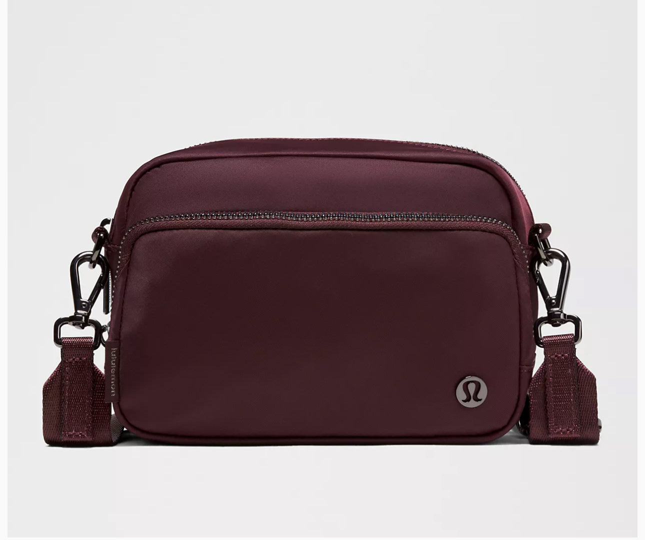 Everywhere Crossbody Bag 2L
Metal Hardware Lululemon