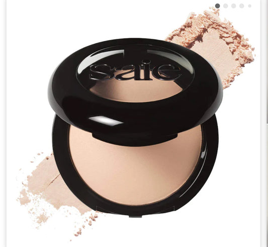 Saie 
Slip Tint™ Undetectable Baked Setting Powder