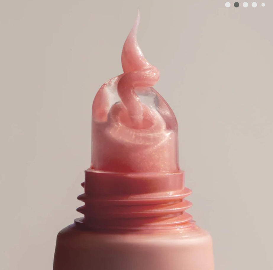 Summer Fridays 
Lip Butter Balm Treatment for Hydration + Nourishing Shine