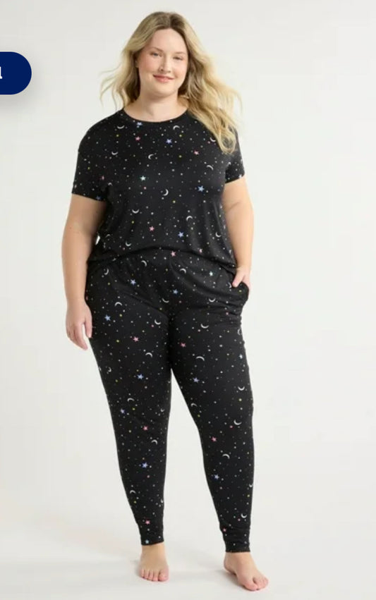 Pijama de Estrellas y Lunas