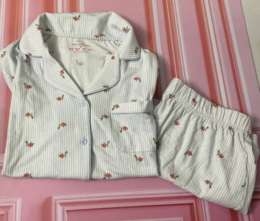 Pijama rayas y rosas