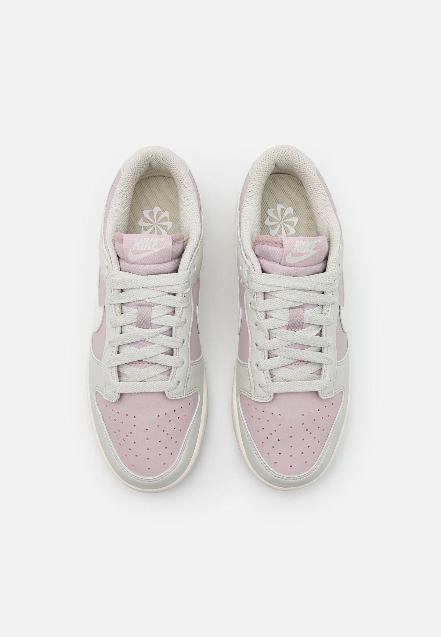 Tenis Nike dunk low next nature