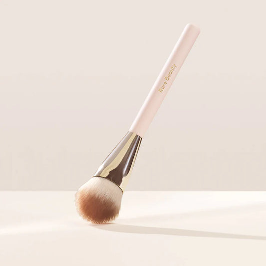 ✨Rare Beauty by Selena Gomez✨
Soft Pinch Blush Brush