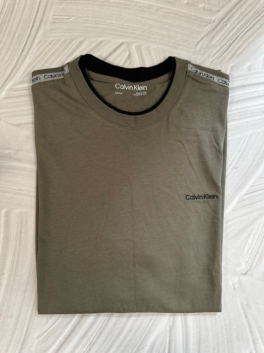 Camiseta Calvin Klein