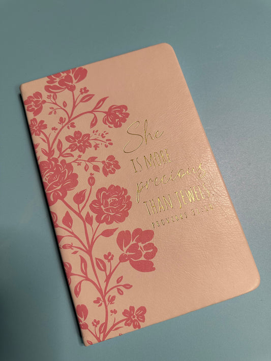 Libreta Costurada Flores Rosadas