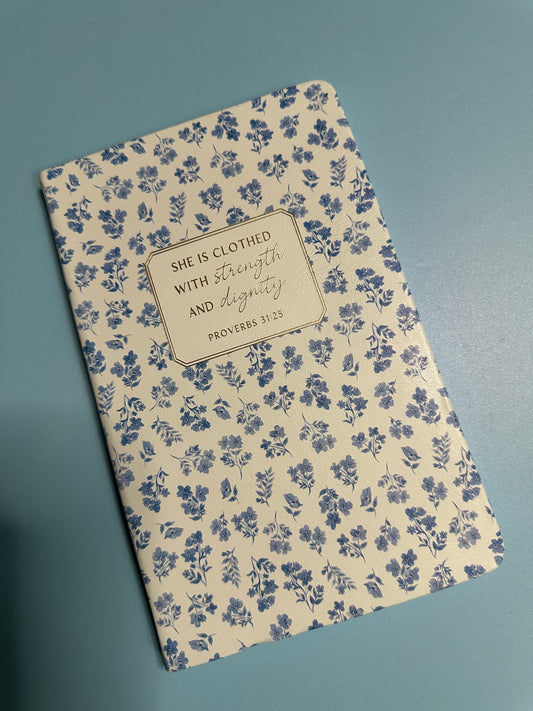 Libreta Costurada Flores Celestes