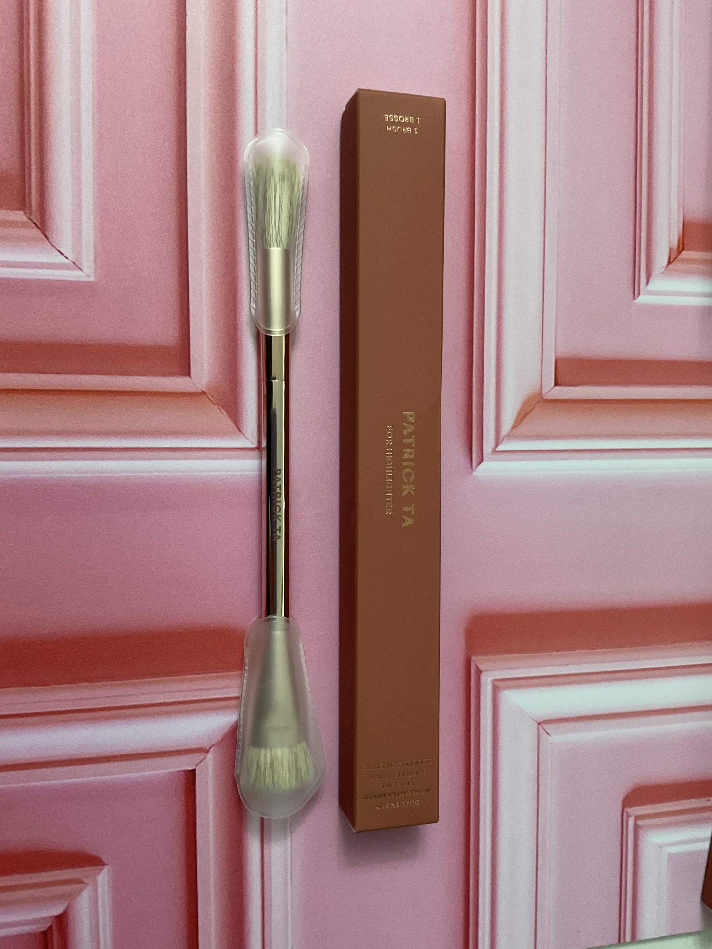 PATRICK TA HIGHLIGHTER BRUSH