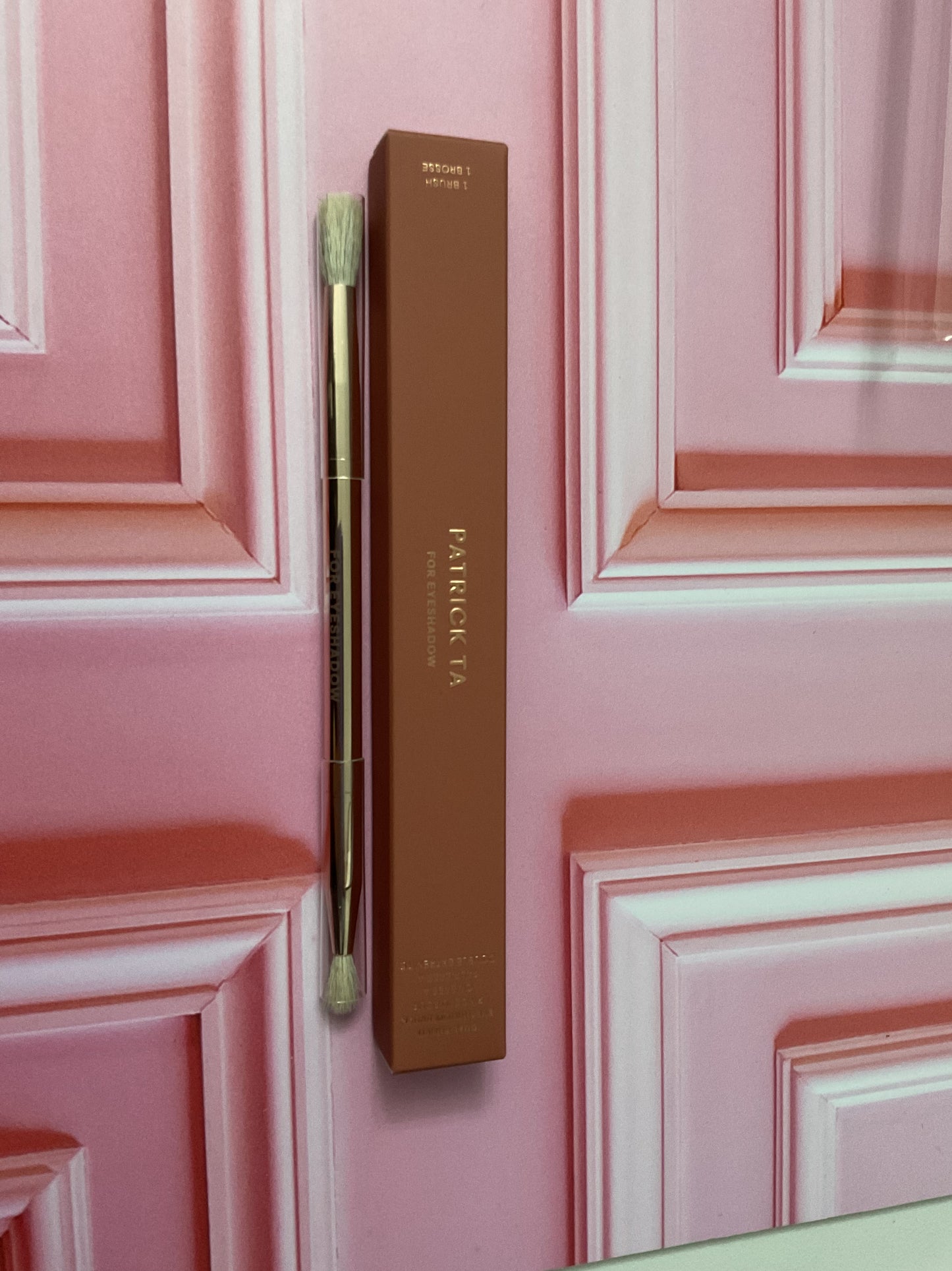 PATRICK TA Highlighter brush