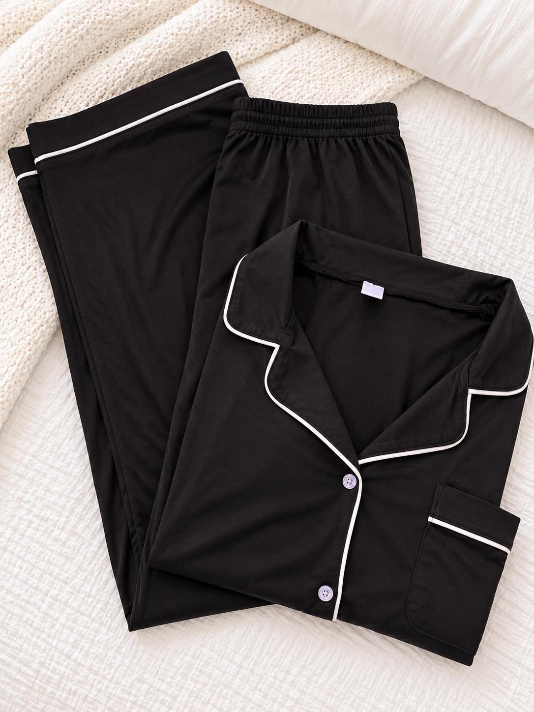 Pijama de Pantalón Negra Con Orilla Blanca