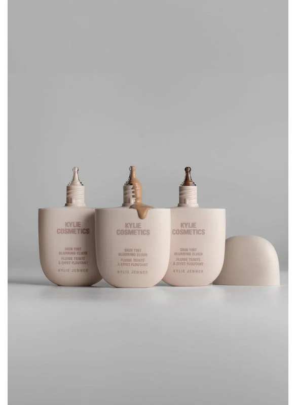 Kylie Cosmetics Skin Tint Blurring Elixir Foundation