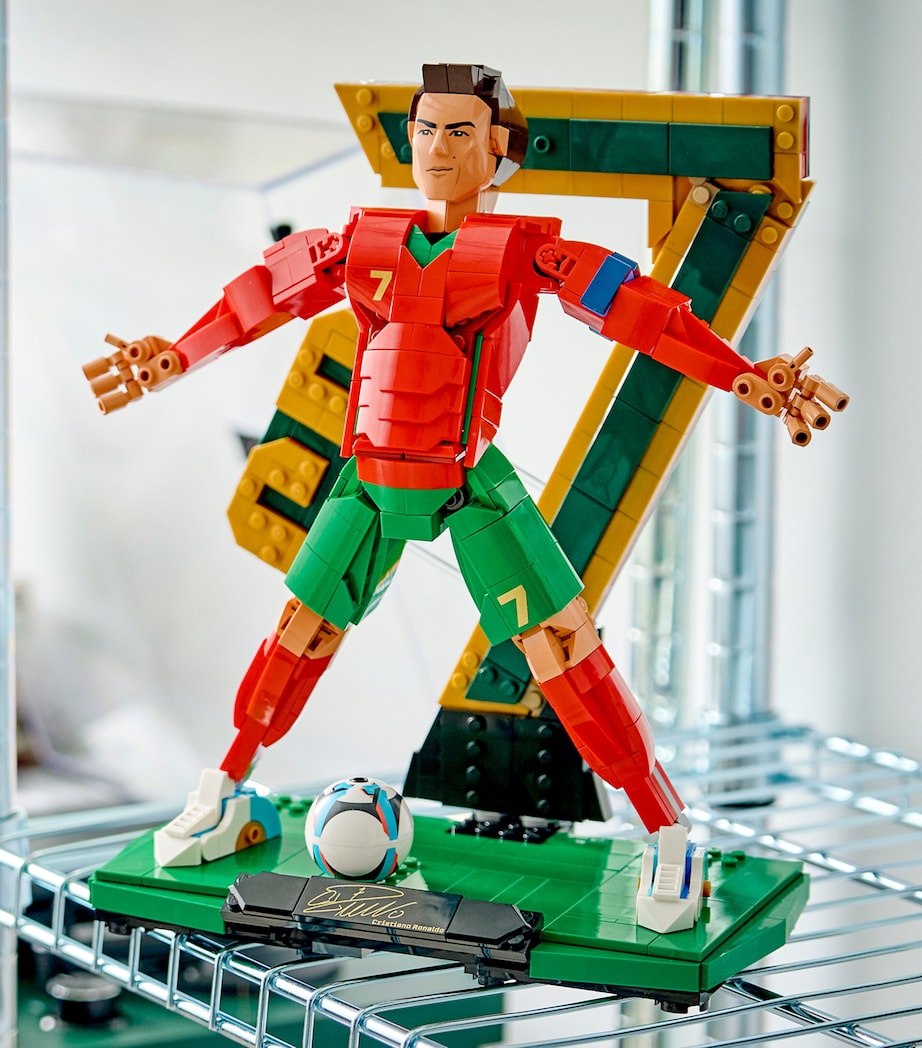 LEGO Editions Cristiano Ronaldo Soccer Legend