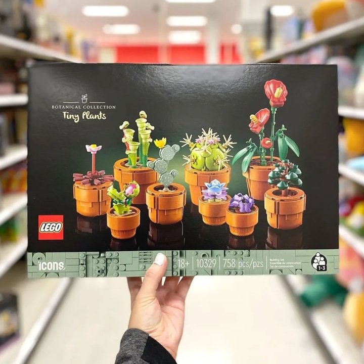 LEGO Icons Tiny Plants
