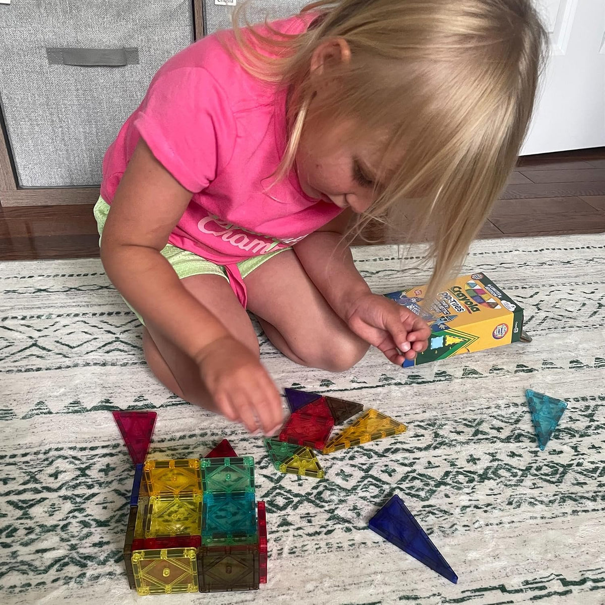 CreateOn Crayola Limited Edition Retro PIP Magnetic Tiles, Mini Building Set for Kids