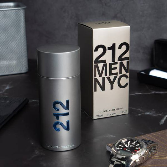 Carolina Herrera 212 NYC Men’s Eau de Toilette Spray, 3.4 oz