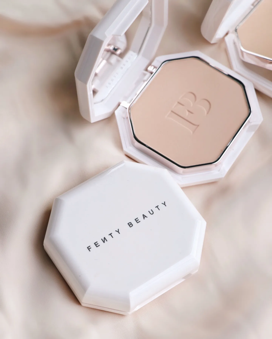Fenty Pro Filt'r Soft Matte Powder Foundation