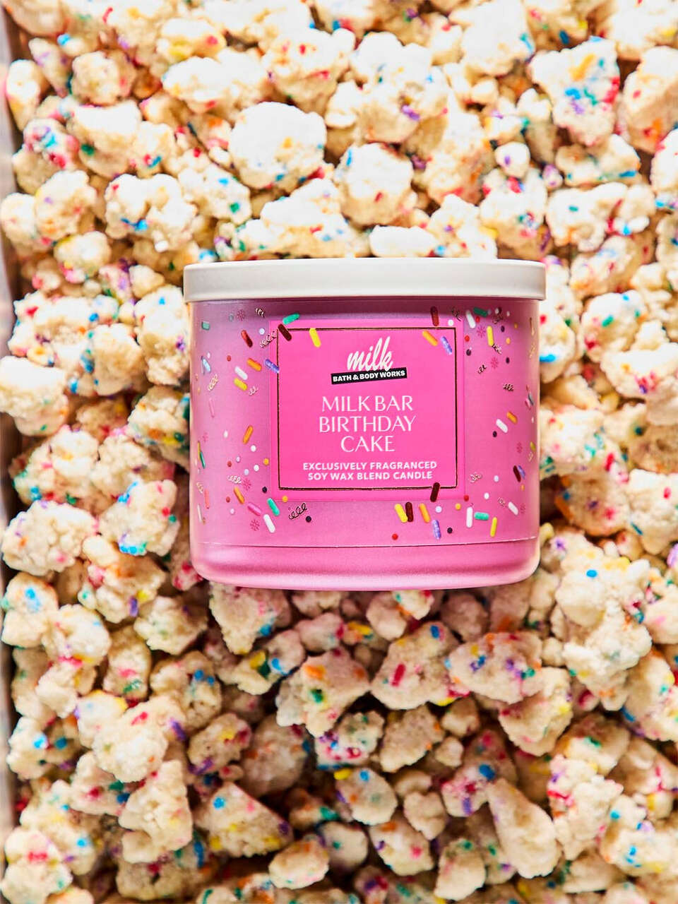 Bath & Body Works Vela 3 Mechas  Milk Bar Birthday Cake