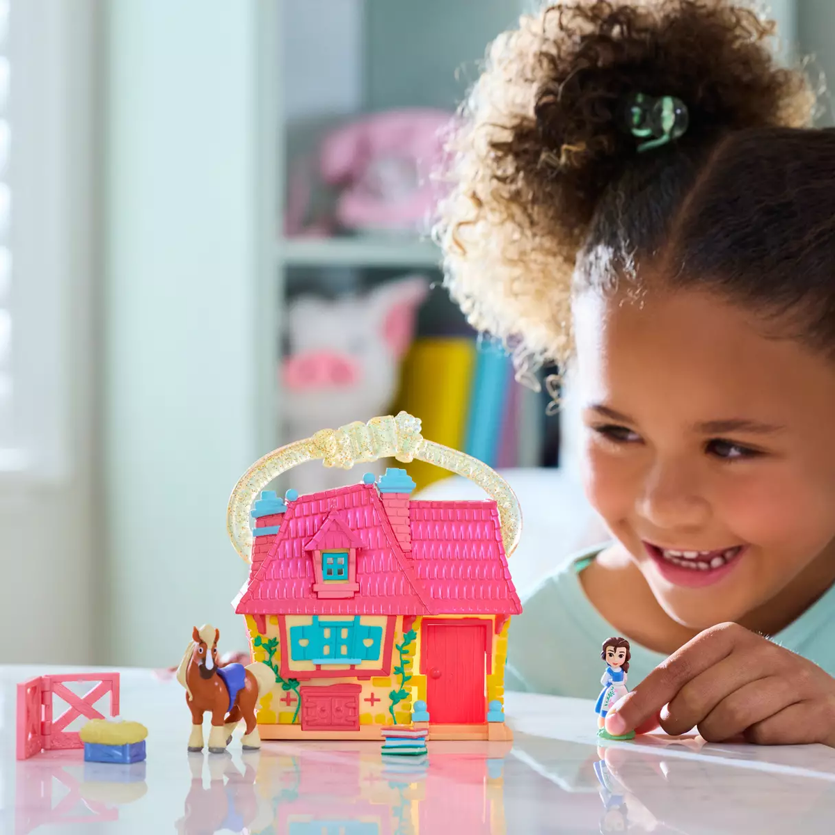 Belle Cottage Micro Play Set – Beauty and the Beast – Disney Once Upon a Story