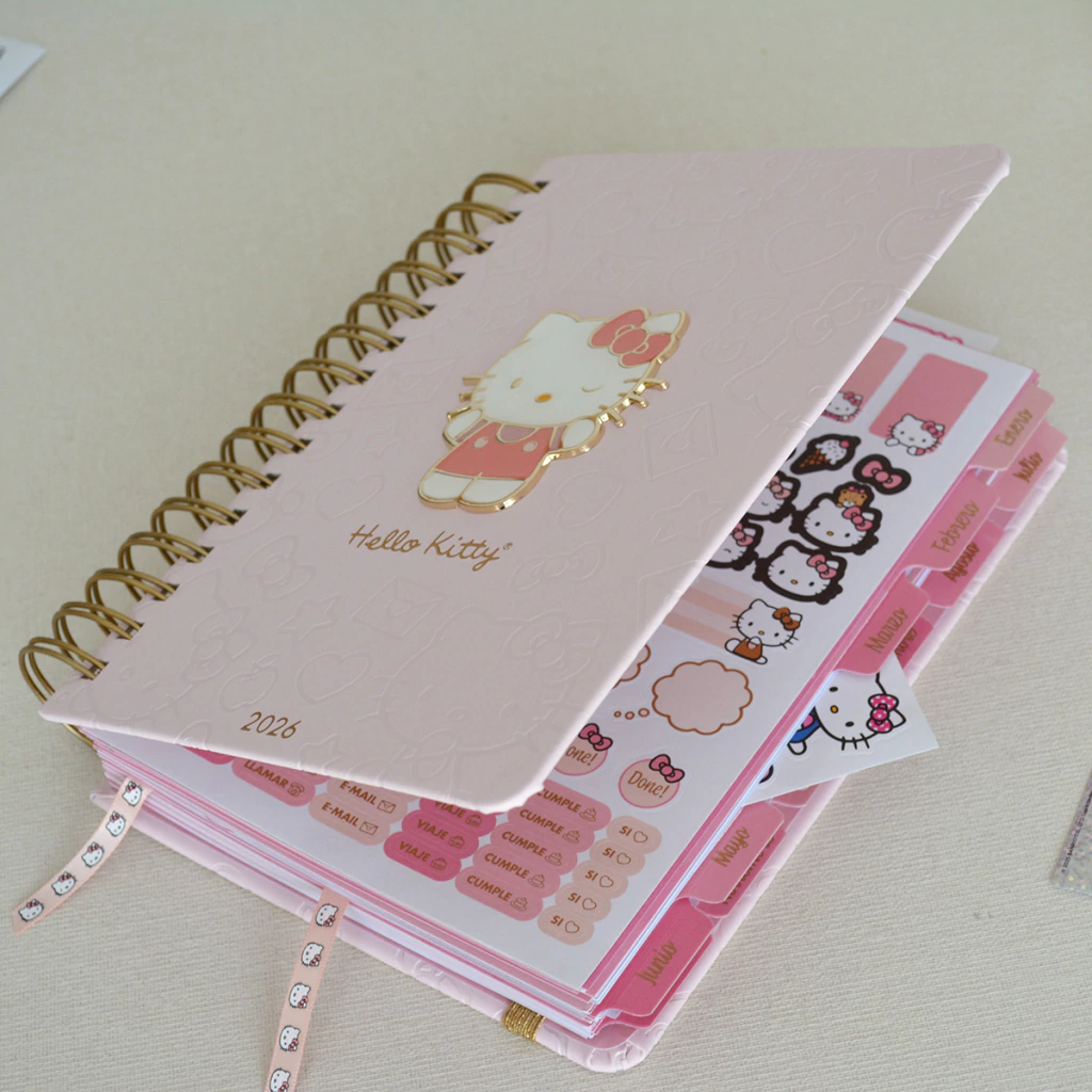 AGENDA 2026 HELLO KITTY DIA POR PAGINA  BY MOOVING