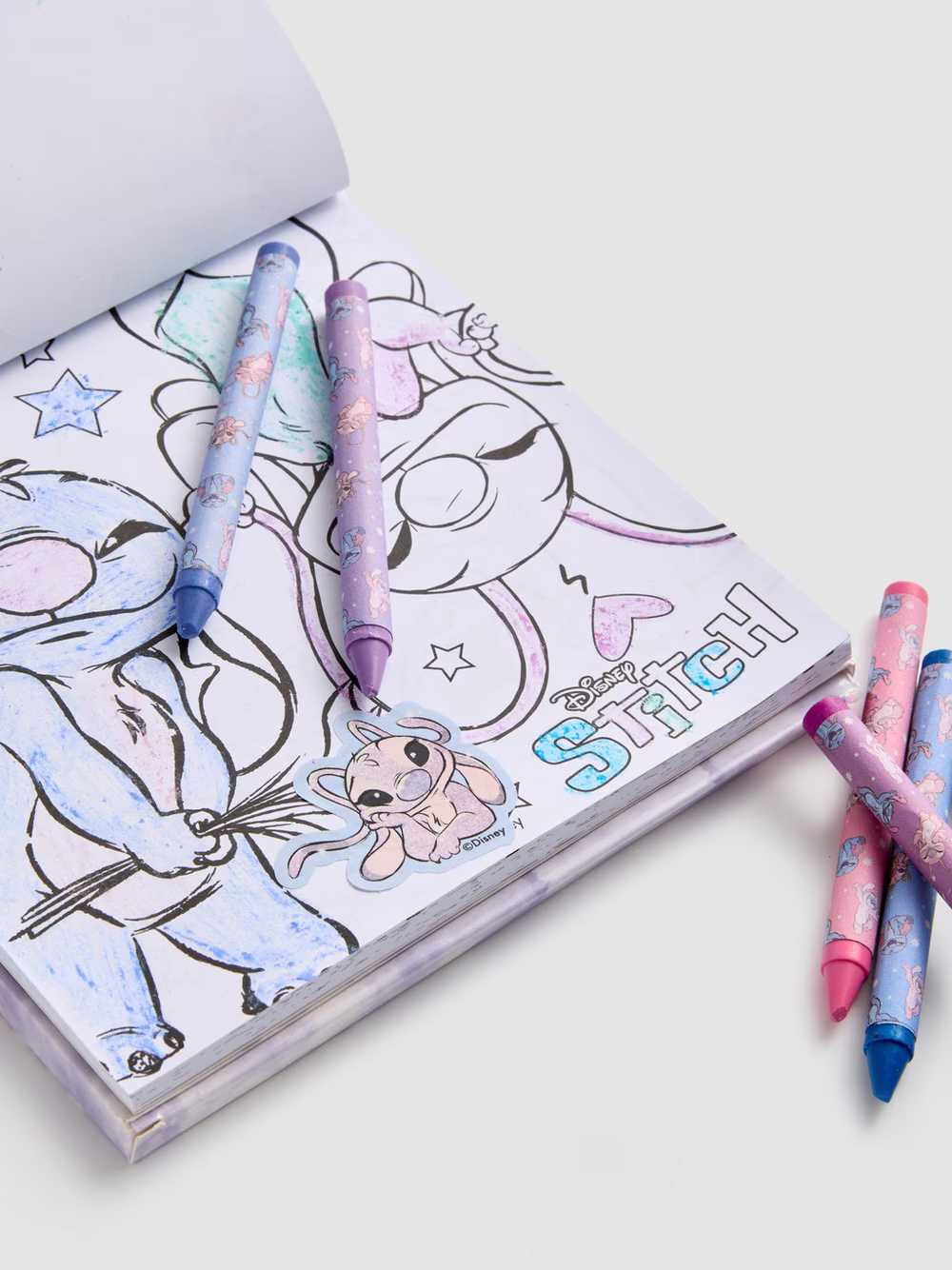 Disney's Stitch Coloring Set